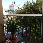 Puerta Al Mar شقة